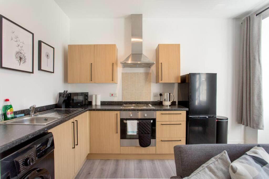 Appartement Modern & Bright 1 Bed For 4 Close To Centre!